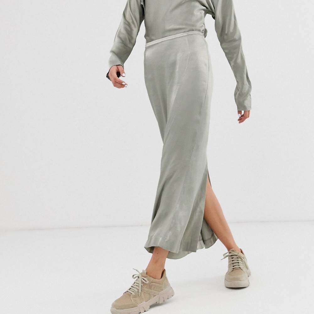 Satin midi skirt